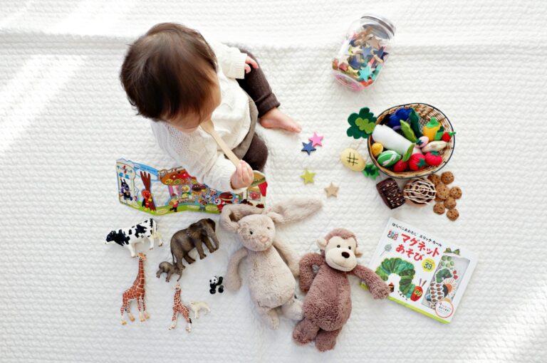 Screen-Free Activities for Your Baby and Toddler